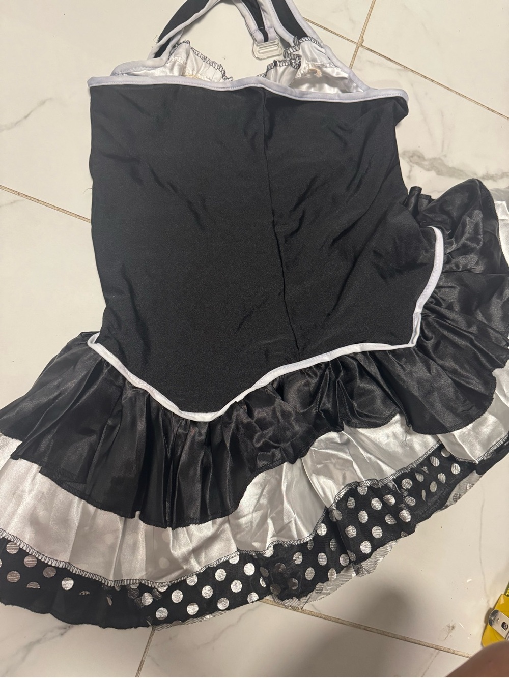 Costume - Picture 6 of 8